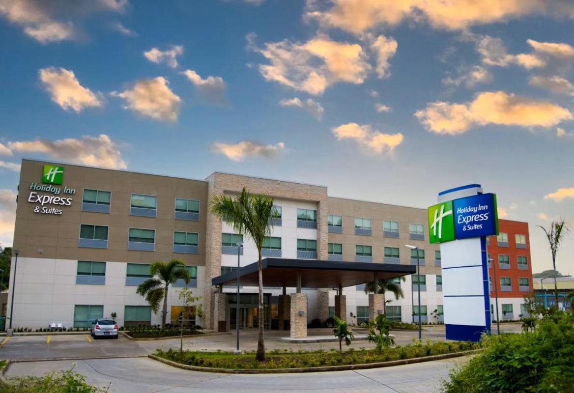 Holiday Inn Express & Suites Diamond By Ihg Stubbs Exterior foto